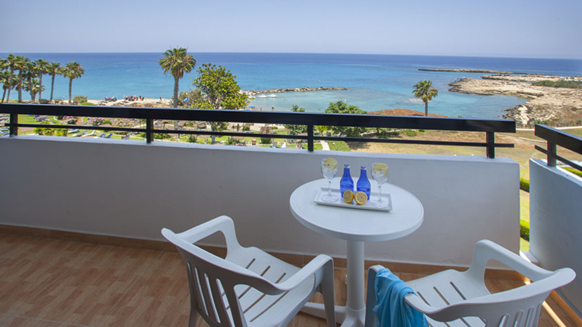 Family Sea View 